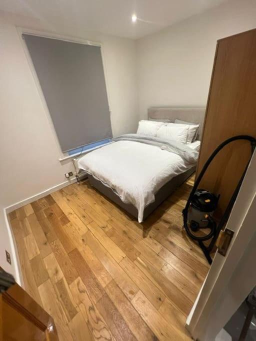 Chester Road,n17,bright Studio